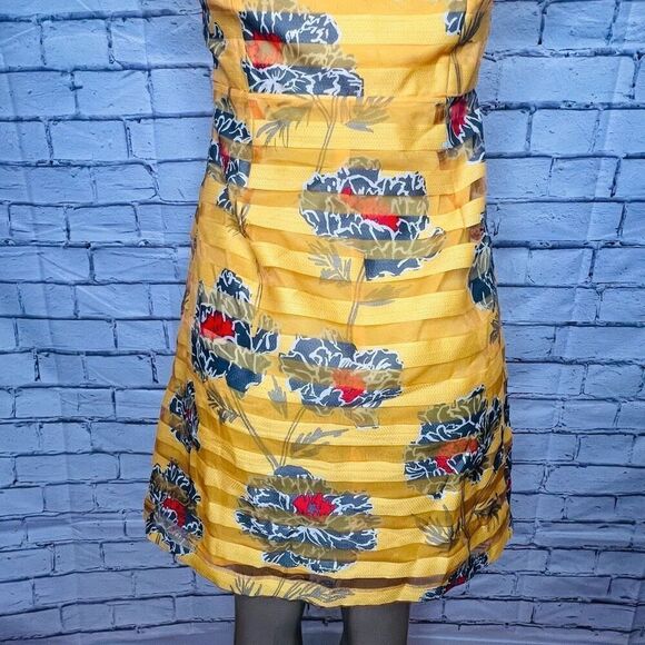 Banana Republic Women's Yellow Floral Sleeveless Fit & Flare Dress 6 Size 2 Peti - Picture 4 of 8